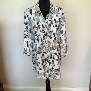 Alison Sheri Blue and White Patterned Tunic Top  Size S/P